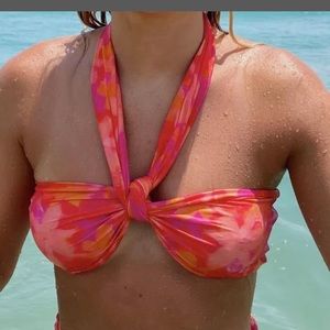 437 swimwear top flora collection